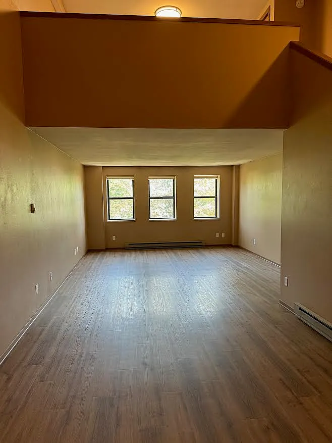 1 bed, 750 sqft, $1,000 — Photo 3