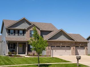 2007 Savanna Dr, Champaign, IL