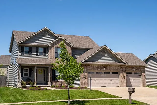 2007 Savanna Dr photo 1