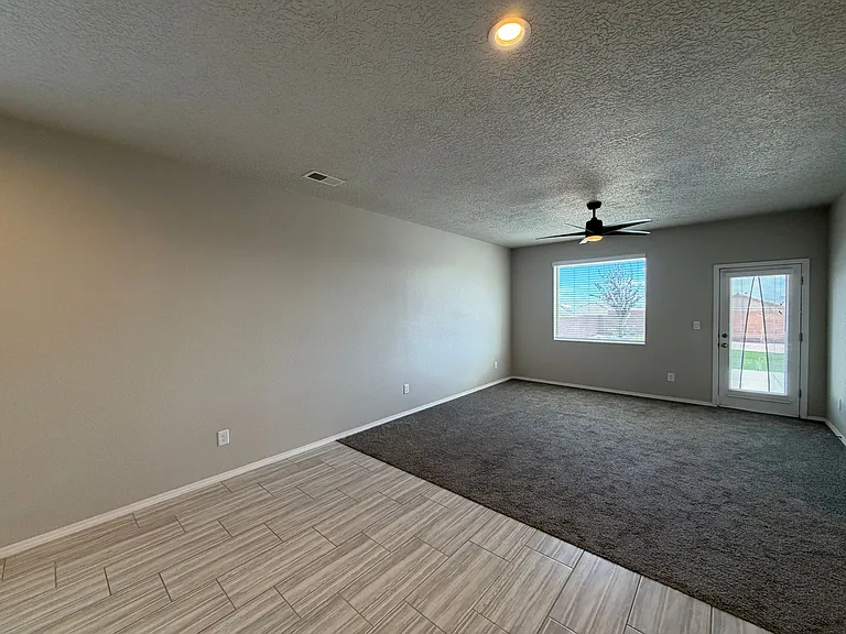768 Amatista Loop SE — Photo 16