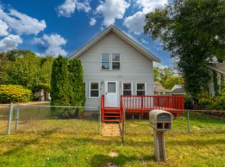 2329 Fordham St, Keego Harbor, MI 48320