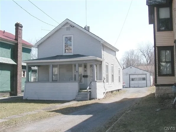 638 Mundy St, Watertown, NY 13601