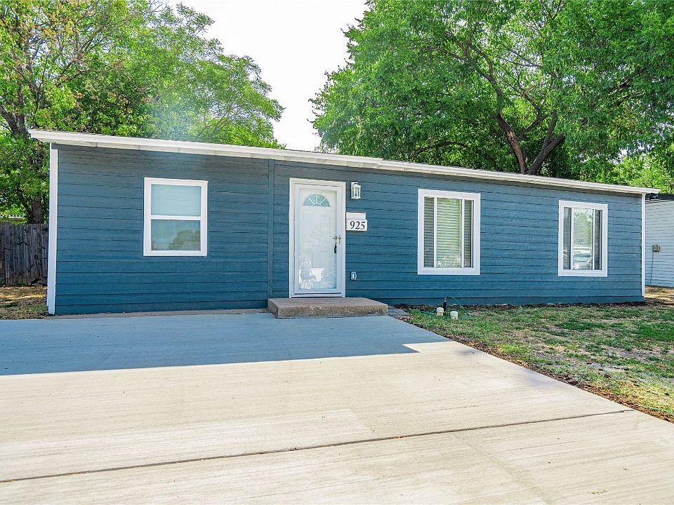 1st image of 925 Indian Hills Dr