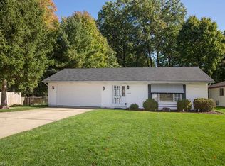 3869 Walter Rd, North Olmsted, OH 44070