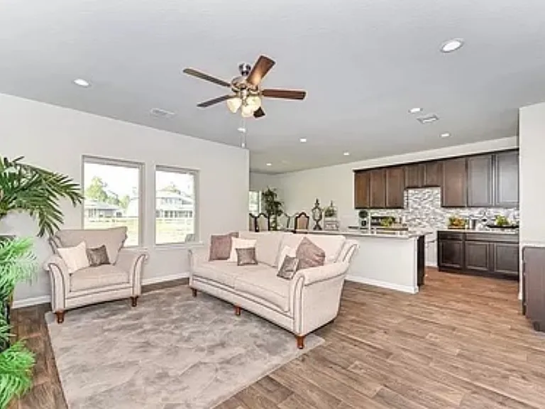 314 Kickapoo Dr — Photo 4