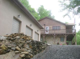 220 Creekside Dr, Fleetwood, NC 28626