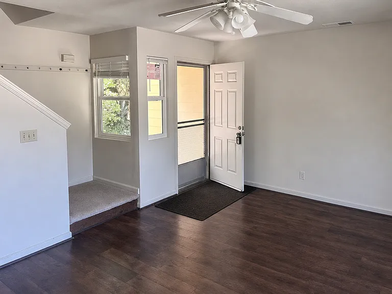 7002 Marsh Way — Photo 3