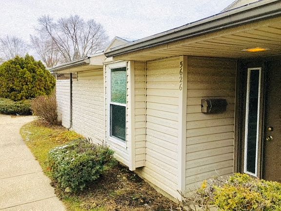3rd image of 5626 Troy Villa Blvd