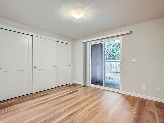 3rd image of 475 E North Bend Way #2B-1Ba-900Sqft