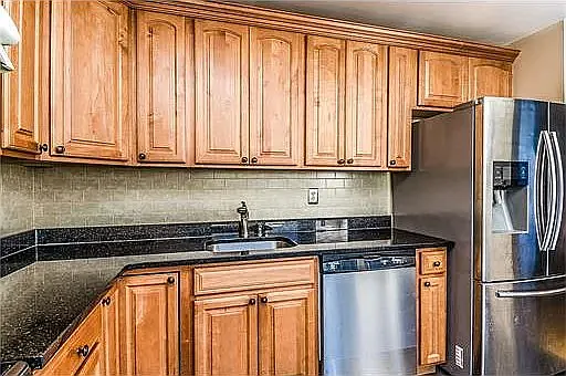 513 Sheffield Ct #513 — Photo 9