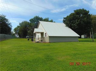 1507 N Springfield St, Berryville, AR 72616