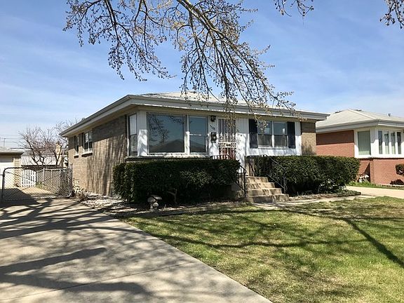 2nd image of 5108 N Ozark Ave