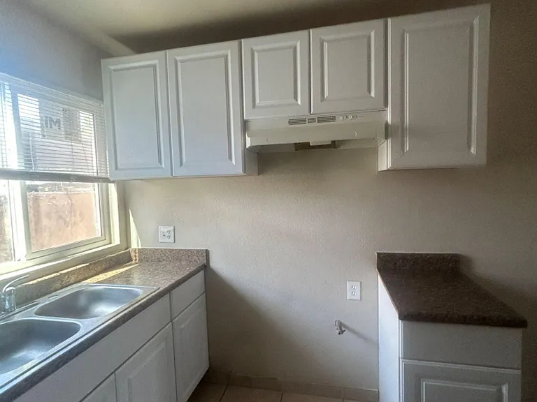 131 Glenwood St #3 — Photo 5