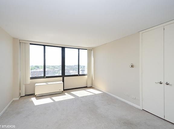 5th image of 2754 N Hampden Ct APT 1104