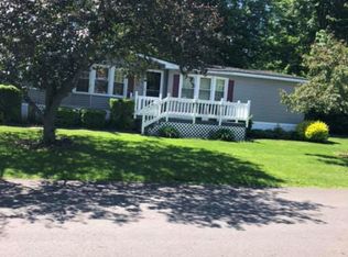 327 Holly Ln, Van Buren Twp, MI 48111