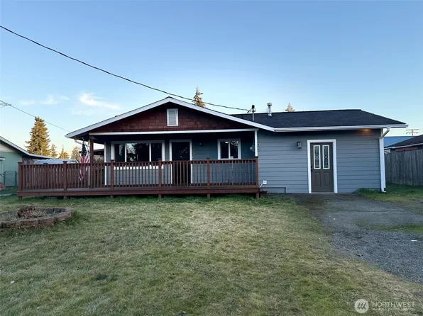 206 Olympia Street W, Rainier, WA 98576