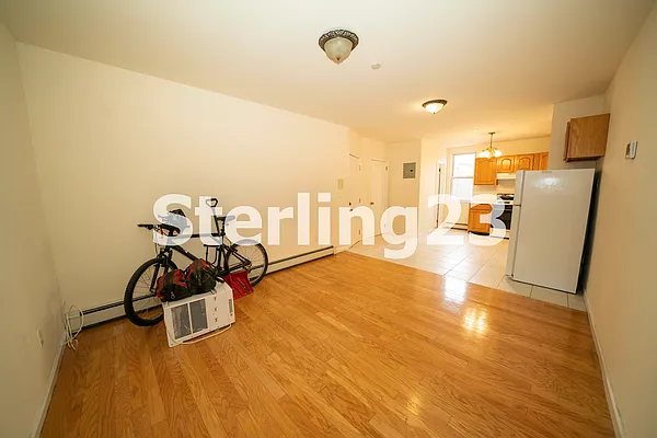 Rented by Sterling Realty Solution Inc | media 6