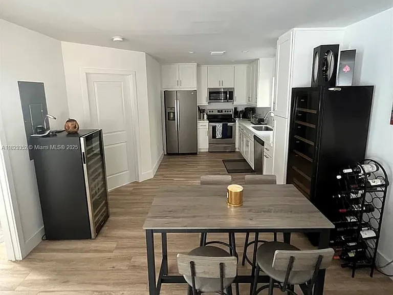 104 Poinciana Dr — Photo 4