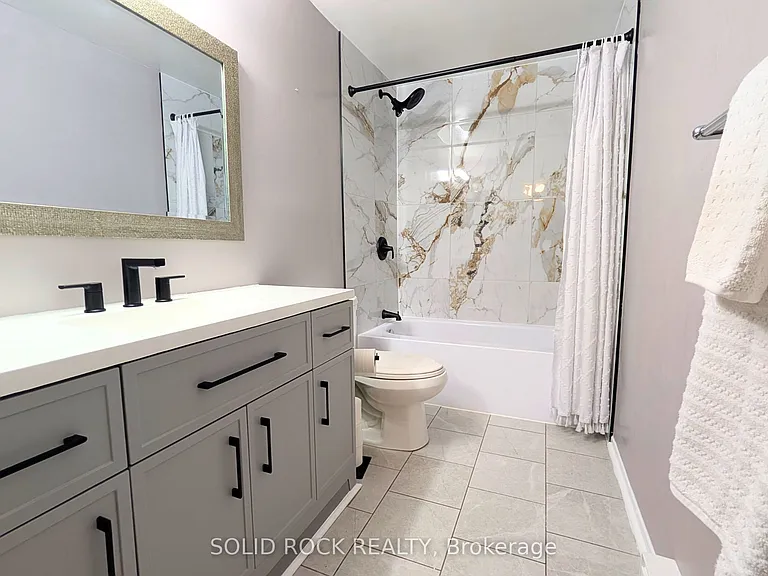 29 Woodvale Grn #B — Photo 10
