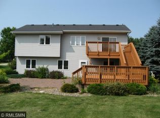 1014 Shoreline Dr, Howard Lake, MN 55349