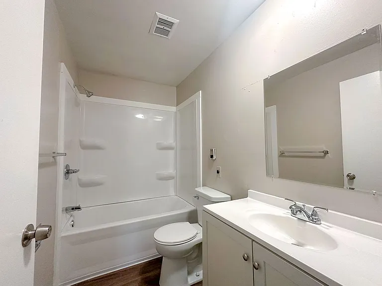 1707 Madison St — Photo 11