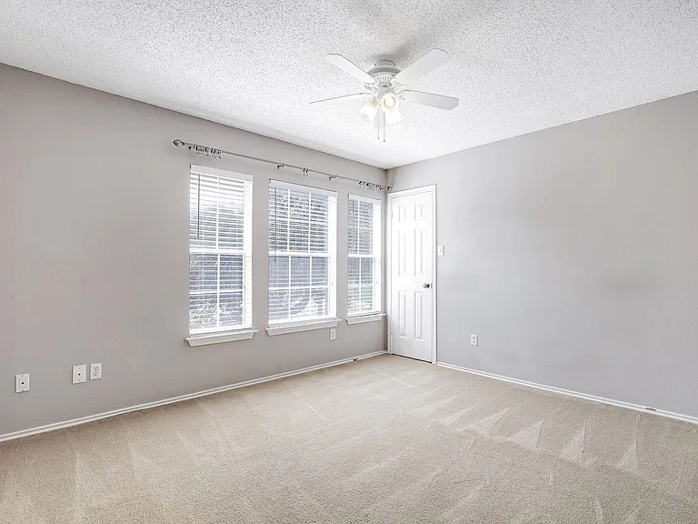 8502 Cottage Park — Photo 24