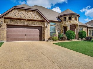 416 Edgewood Ct, Forney, TX 75126