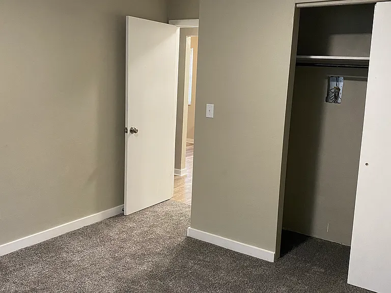 370 Oak Rd #370 — Photo 13