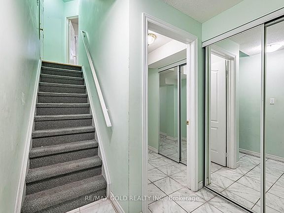 3rd image of 42 Zimmer St #Basement