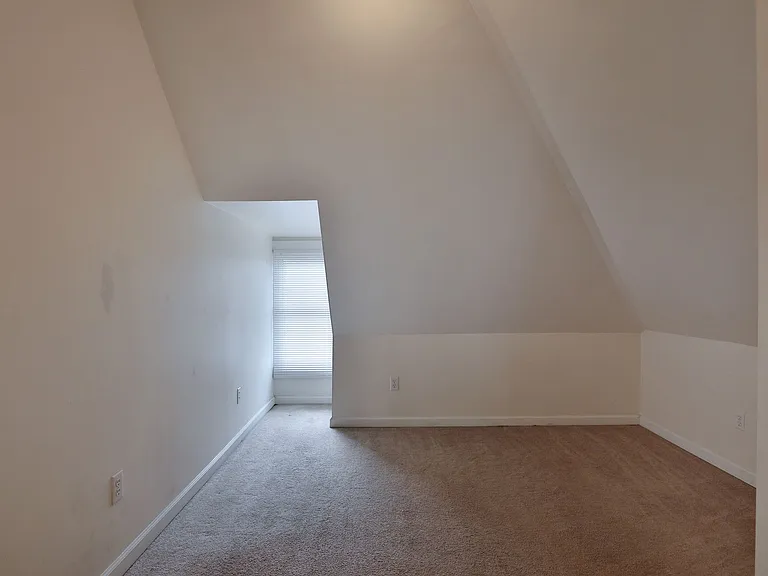 21 E Blake Ave — Photo 19