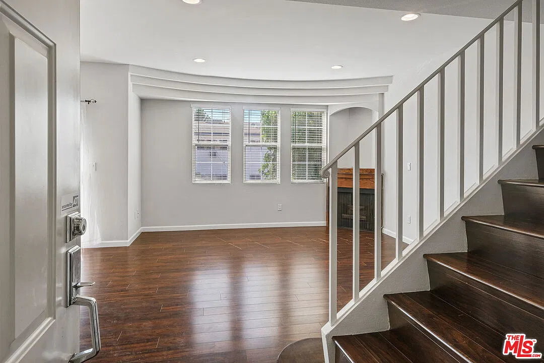 14061 Milbank St — Photo 3