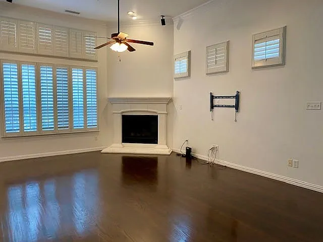 6497 Riviera Dr — Photo 6