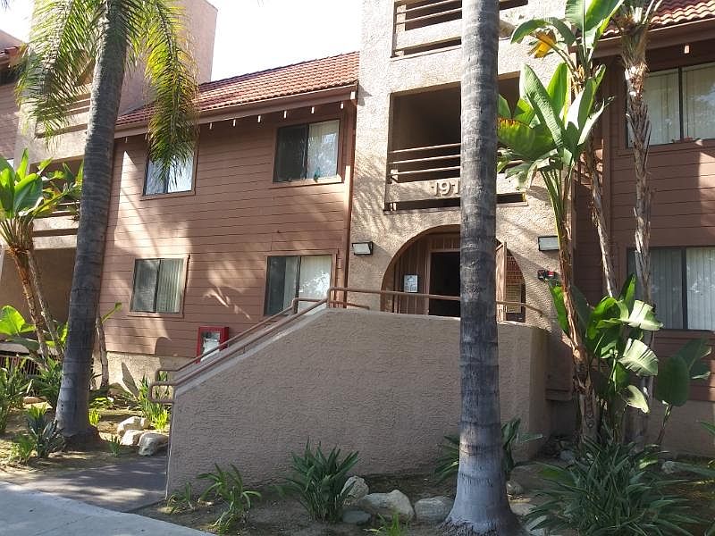 1st image of 1915 Vassar St APT 115