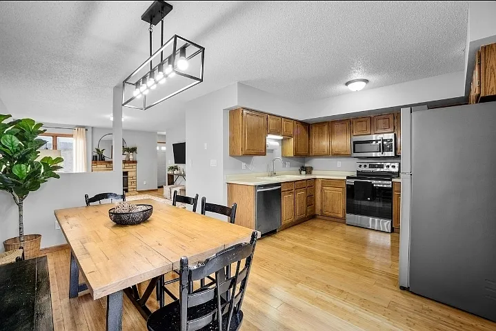 1207 Cambria Ct — Photo 7