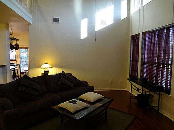 2nd image of 1912 Highland Dr