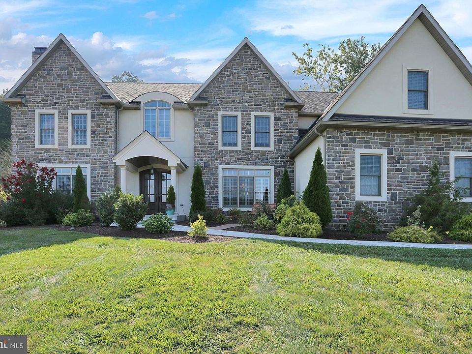 4 Woods Way, Wyomissing, PA 19610 Zillow