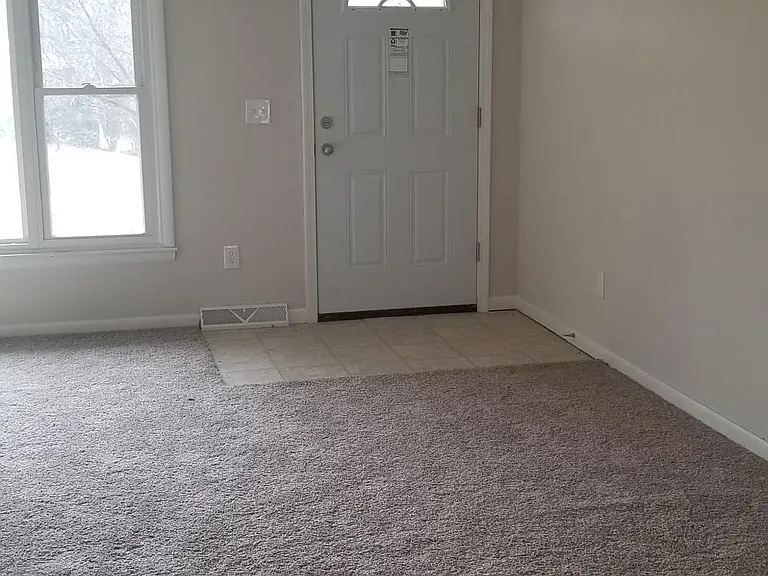 1505 Dear St — Photo 17