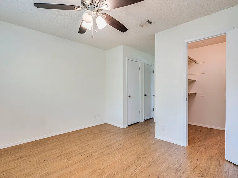 3404 Willowrun Cv #C — Photo 14