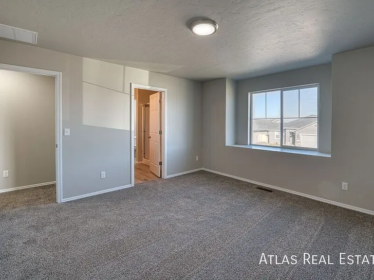 2711 W Balboa Dr — Photo 21