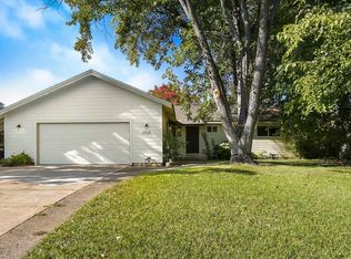 5925 Helva Ln, Carmichael, CA
