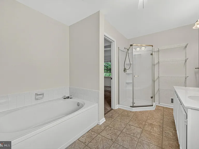 14560 Creek Branch Ct — Photo 33