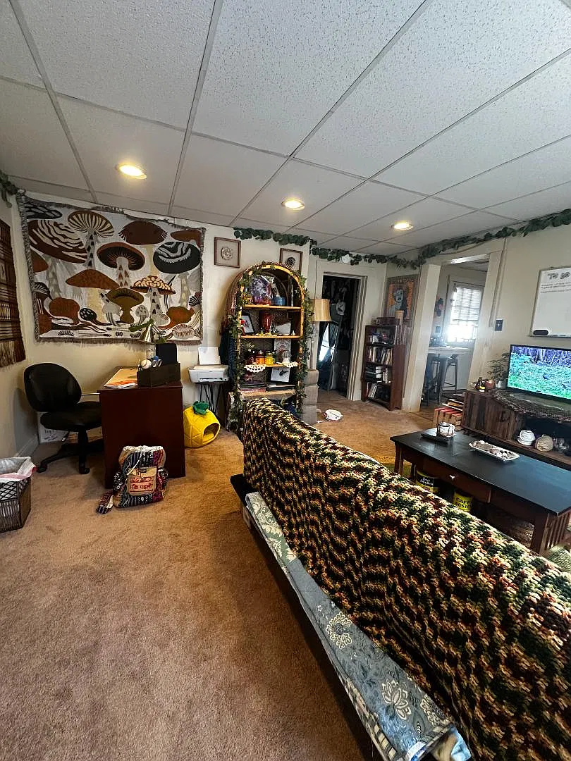 320 Stewart Street - Unit B — Photo 3