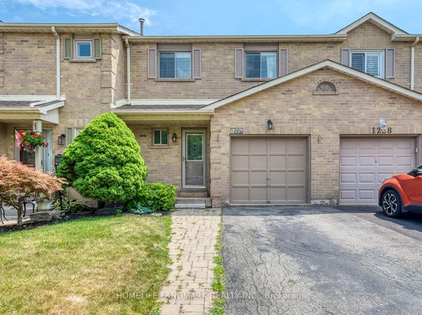 1226 Cottonwood Cres, Oakville, ON L6M 2W6