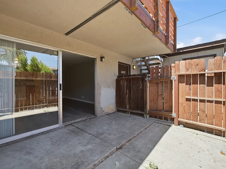 340 Industrial Parkway — Photo 20