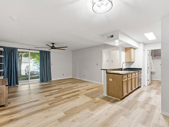4th image of 997 Cedar Ridge Dr APT 3
