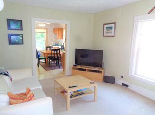 33 Thurston Rd #2, Newton, MA 02464