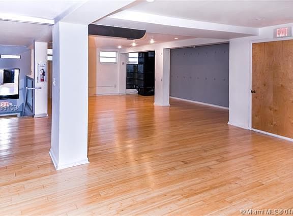 2nd image of 465 W 41st St