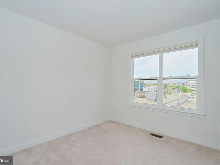 8337 Looking Glass Way — Photo 42