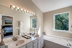 353 Barnfield Sq NE — Photo 19