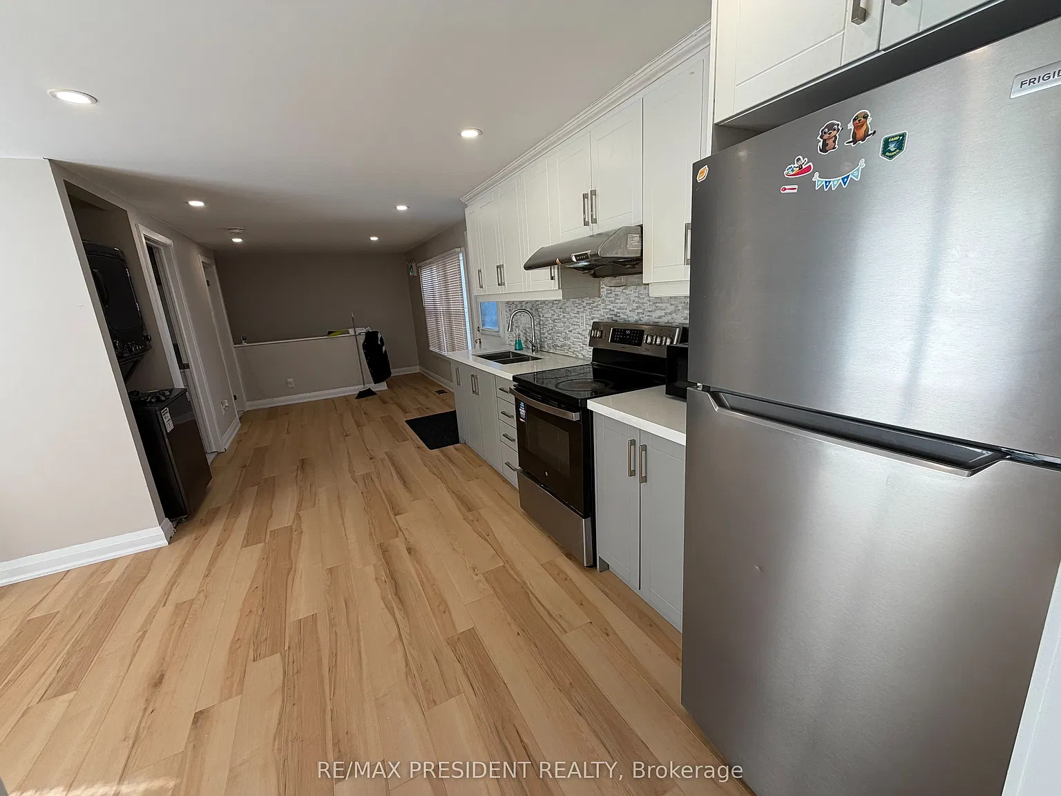 3 bed, $2,299 — Photo 3